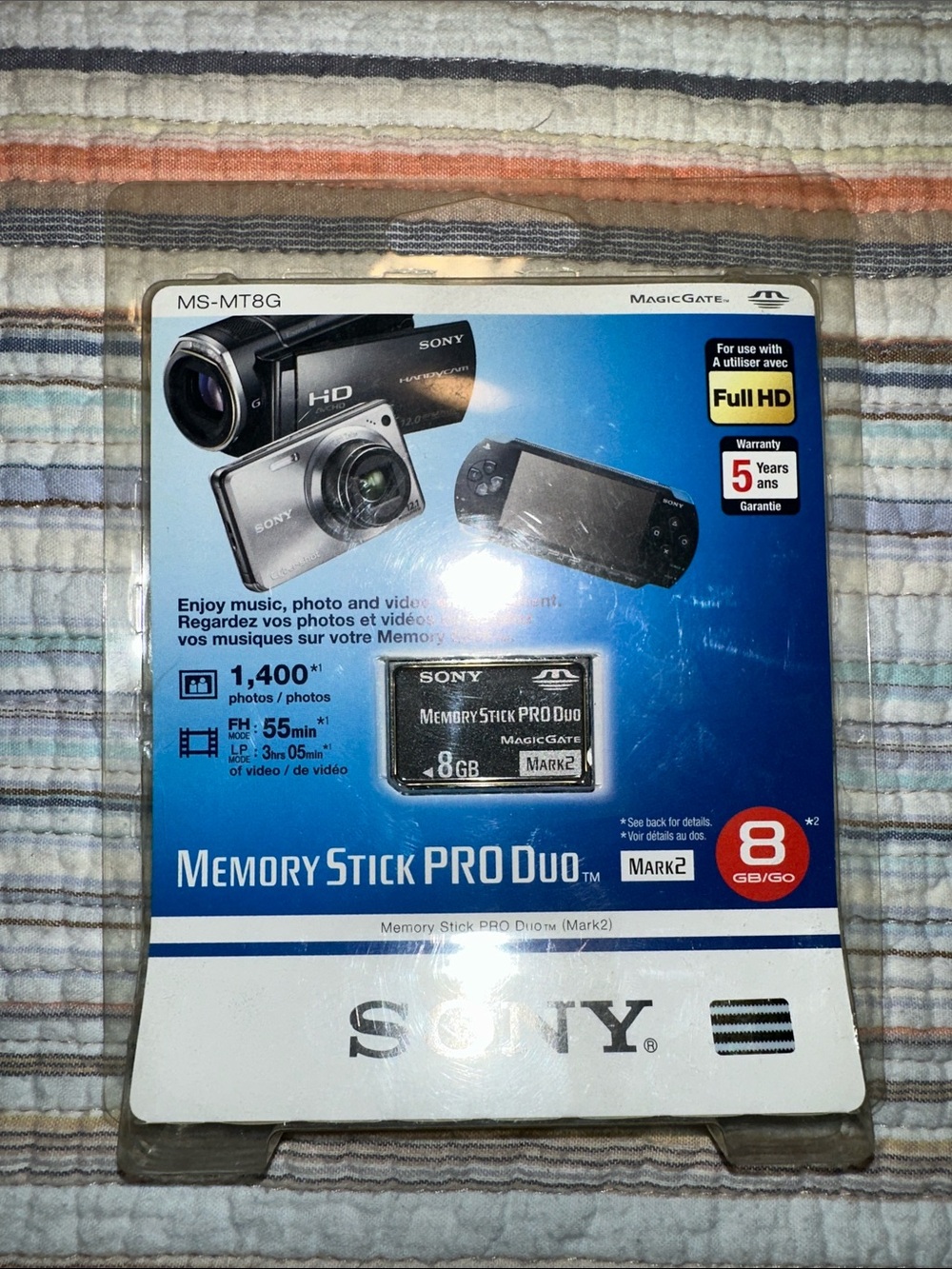 Sony Memory Stick PRO Duo 8GB – Black and Blue Retail Pack PSP